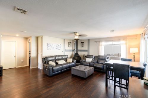 748 Mill St, Lake Elsinore CA  92530-4336 exterior