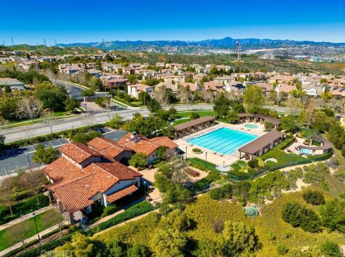 26173 Lone Rock Ct, Santa Clarita CA  91381-0647 exterior