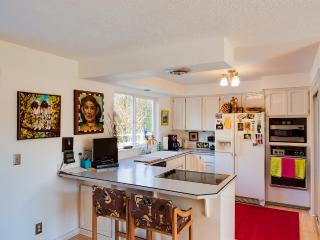 930 Salzman Rd, Corbett, OR 97019-8831
