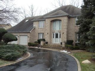 512 Saint Andrews Dr, Schererville IN  46375-2950 exterior