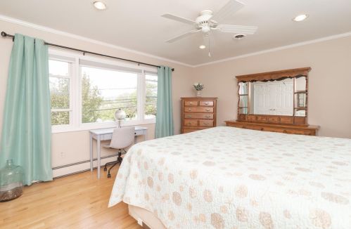 116 Willow St, East Brunswick NJ  08816-3134 exterior