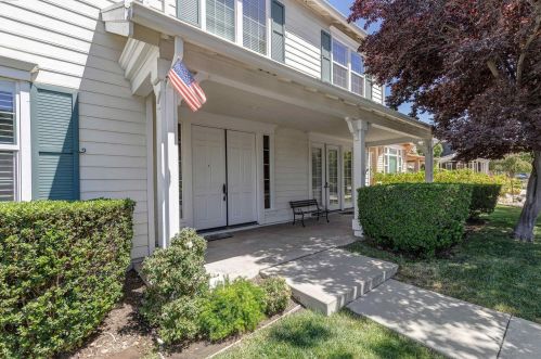 2816 Vine Ct, Livermore, CA 94550-8275