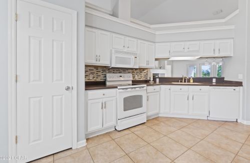 2340 Deadening Rd, Sunny Hills FL  32428-3740 exterior