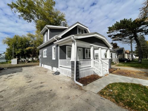 4869 57th St, Milwaukee WI  53218-4239 exterior