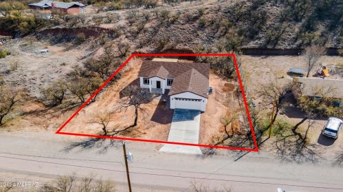 995 Circulo Golondrina, Nogales, AZ 85648-6329