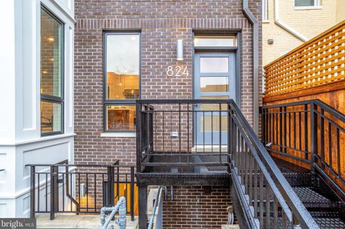 824 13th St, Washington DC 20002-4461 exterior