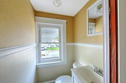1990 New London Tpke, Coventry RI  02816-4404 exterior