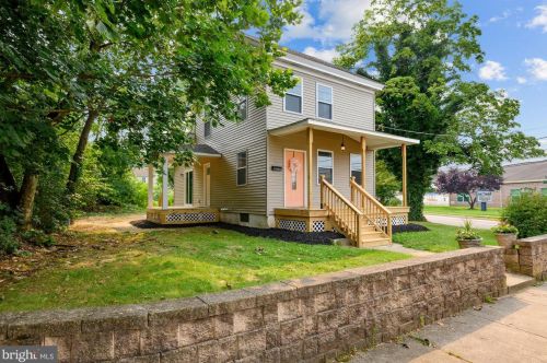 12 Poplar St, Swedesboro NJ  08085-1228 exterior