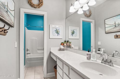 1012 Ferrets End, Beaufort SC  29902-5893 exterior