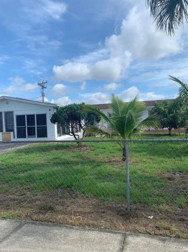 11 Leeland Heights Blvd, Lehigh Acres FL  33936-6710 exterior