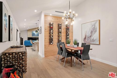 4709 Norwich Ave, Van Nuys CA  91403-2017 exterior