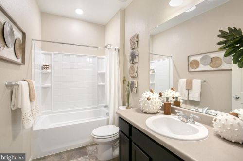 17472 Jackson Dr, Bowling Green VA  22427-9329 exterior