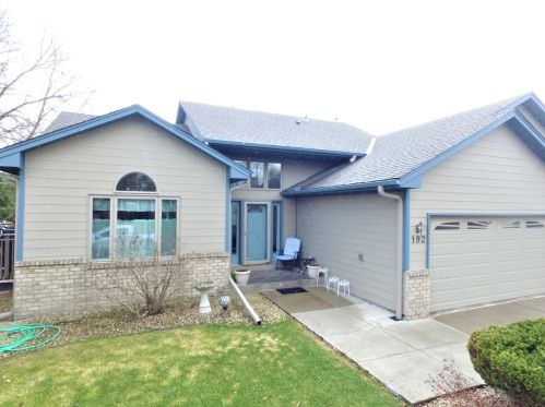 192 Ulmer Dr, Lino Lakes, MN 55014-1200