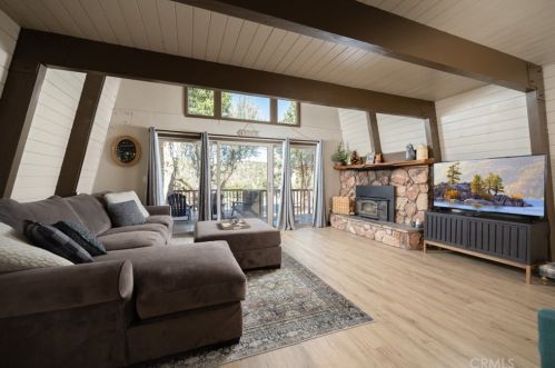 47125 Skyview Dr, Big Bear City CA  92314-9035 exterior