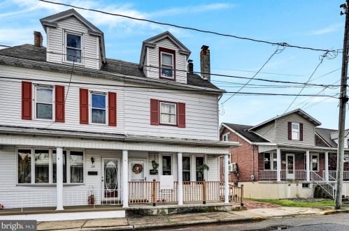31 Stanton St, Schuylkill Haven, PA 17972-1129