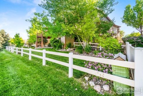 1045 Crabapple Dr, Loveland CO 80538-5666 exterior