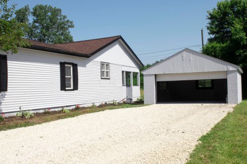 8644 Lilly Chapel Georgesville Rd, West Jefferson OH  43162-9769 exterior