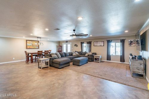 5752 Monte Cristo Ave, Glendale AZ 85306-2230 exterior