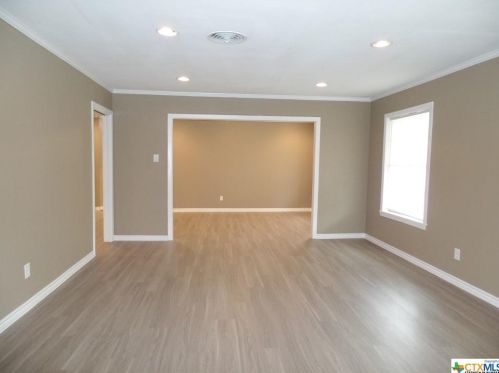 2201 Bon Aire Ave, Victoria TX  77901-4468 exterior