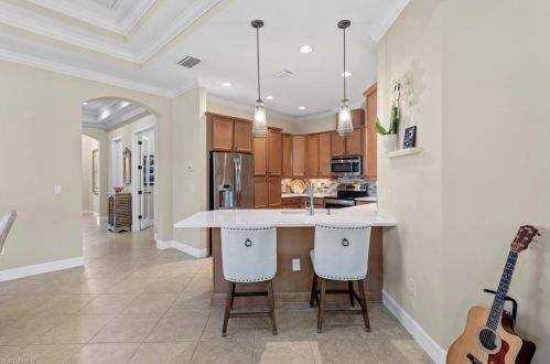 9155 Isla Bella Cir, Bonita Springs FL  34135-7198 exterior