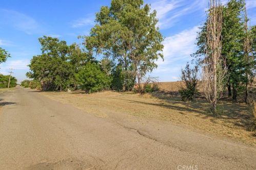 341 Sycamore Dr, Chico CA  95973-7635 exterior