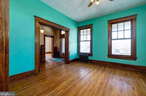 5 Amiss Ave, Richmond National Battlefiel VA  22835-1309 exterior