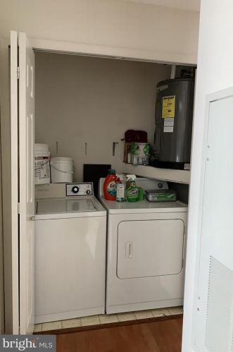 1115 Huntmaster Ter, Leesburg VA 20176-4563 exterior