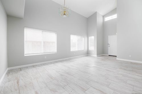 4825 Mahogany Vista Ln, San Diego CA  92102-6053 exterior