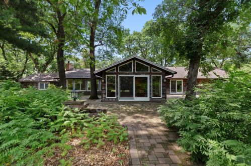 7 Point Rd, Douglas, MN 55003-1601