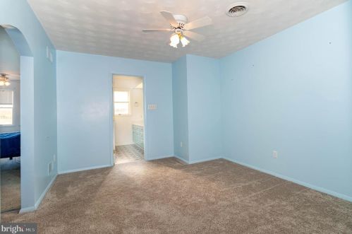 11 Thrush Dr, Carlisle PA  17015-7653 exterior