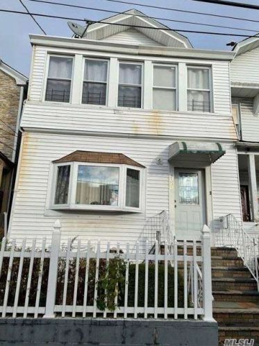 91-31 89th St, Jamaica, NY 11421-1323
