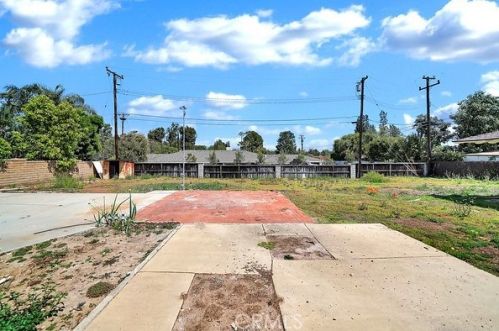 5152 Grandview Ave, Yorba Linda CA  92886-4239 exterior