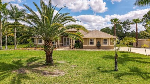 13256 Temple Blvd, West Palm Beach, FL 33412-2381