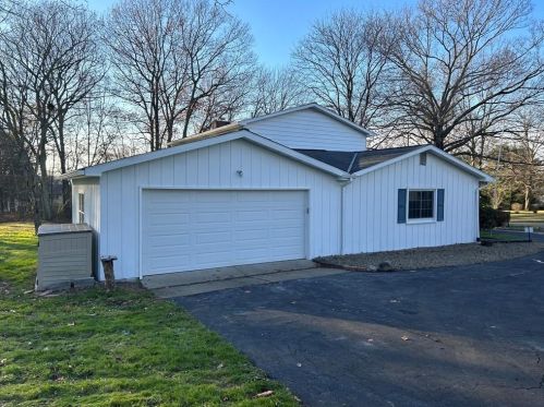 1169 Carmont Dr, Meadville, PA 16335-2820