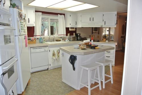 194 La Paloma Dr, Lodi CA  95240-0711 exterior