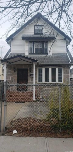 144-40 87th Ave, Jamaica, NY 11435-1836