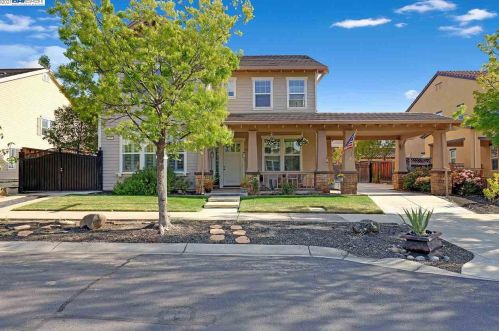 2937 San Minete Dr, Livermore, CA 94550-8281