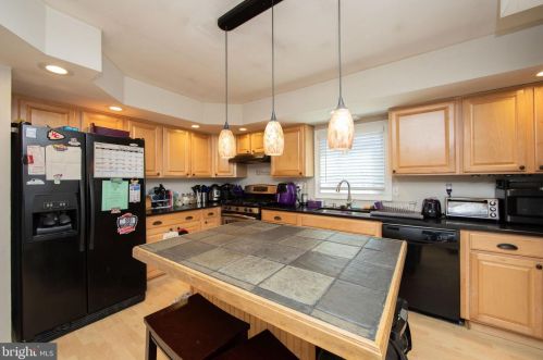 34 Broad St, Berlin Boro NJ  08009-1436 exterior