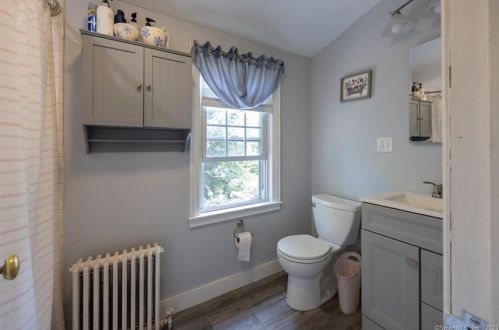 106 Country Club Rd, Waterbury CT  06762-3113 exterior