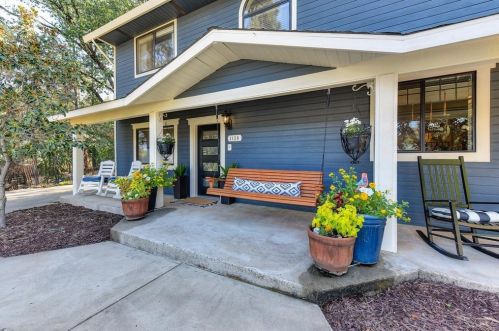 1120 Grange Rd, Meadow Vista, CA 95722-9452