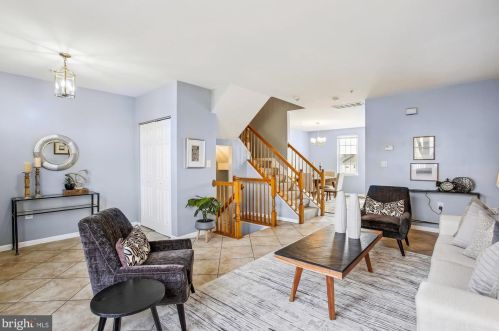 1830 Webster Pl, Washington, DC 20020-2857