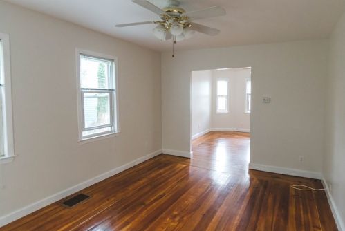 24 Stafford St, Dedham MA 02026-2510 exterior