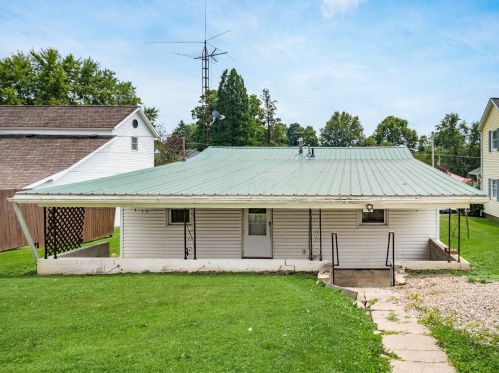 319 Whitehouse St, Crooksville OH  43731-1342 exterior
