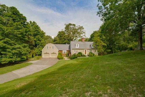 43 Jericho Rd, Sherman, CT 06784-1335