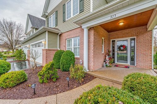 323 Village Ct, Ligonier, PA 15658-1383