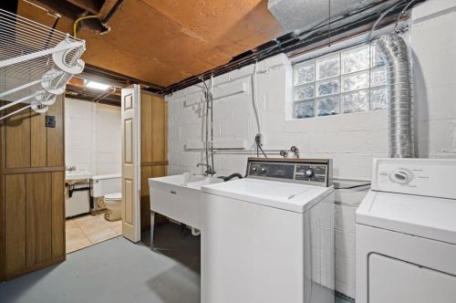 5621 Villa Haven Dr, Pittsburgh PA  15236-3314 exterior