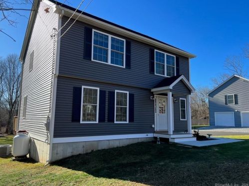 123 Whalehead Rd, Gales Ferry CT  06335-1338 exterior