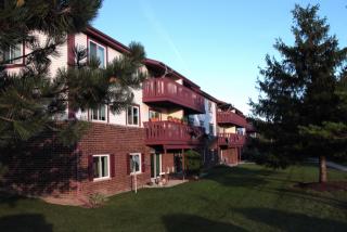 4561 Whitnall Ave, Milwaukee WI  53235-6012 exterior