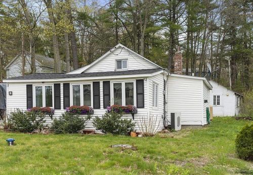 10 Dennison Ave, Salem, NH 03079-1404