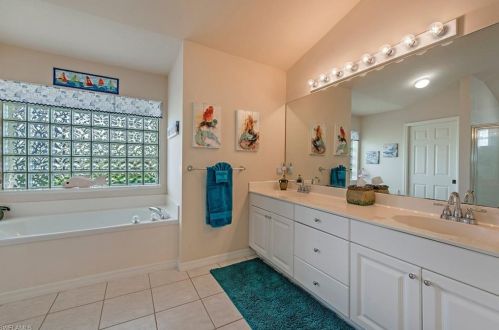 147 Estelle Dr, Naples FL  34112-7059 exterior